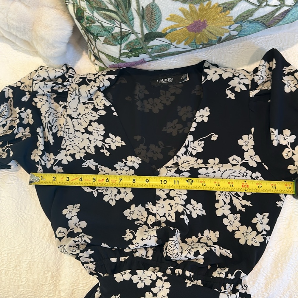 Lauren Ralph Lauren Floral Belted Midi Dress - size 8. - Picture 6 of 16